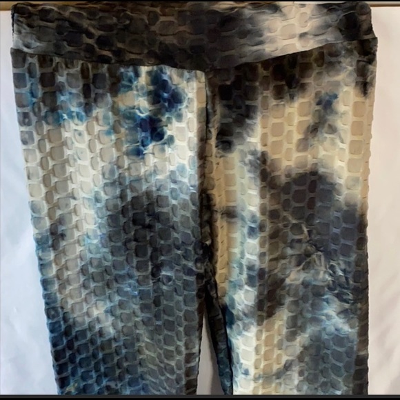 Tie Dye scrunch butt lifting leggings New - Picture 4 of 8